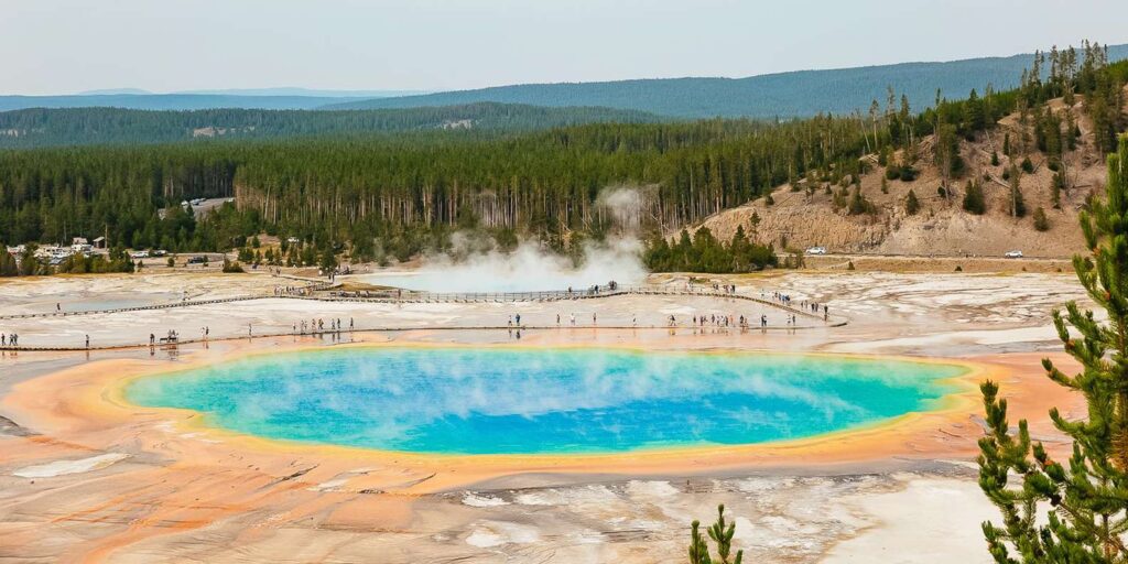 Yellowstone, Wyoming – Naturaleza, senderismo y géiseres
