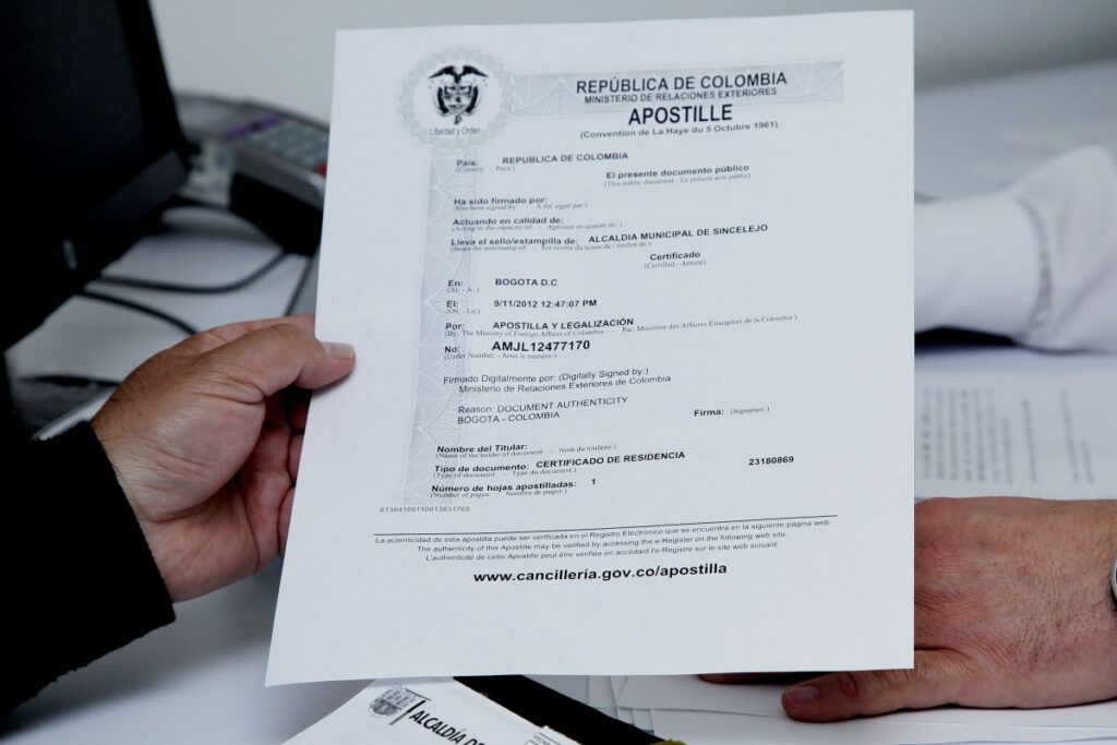 Apostilla y autenticación de documentos