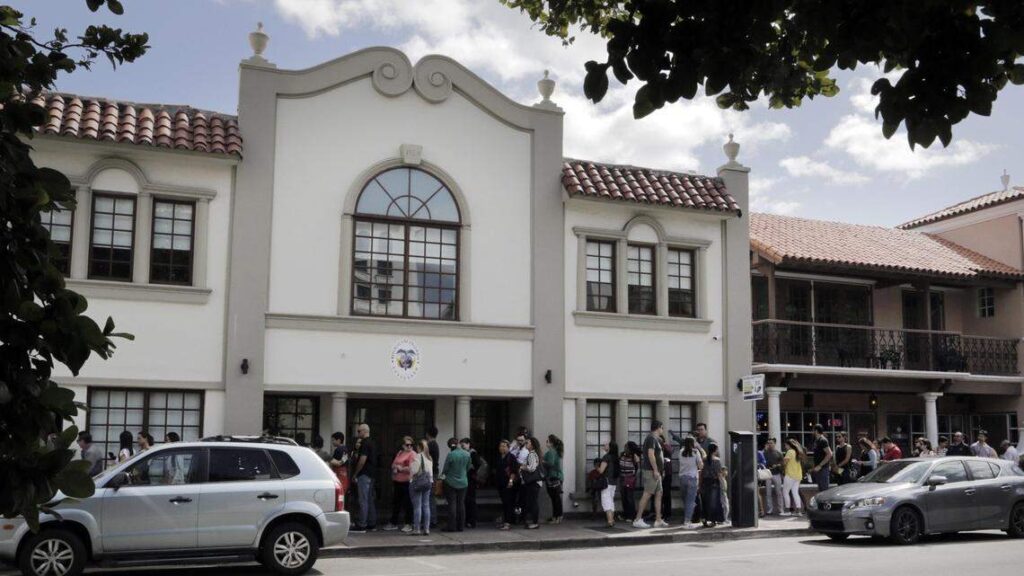 Dirección del Consulado (Coral Gables, Florida)